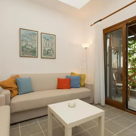 Tatil Evi Functional House By The Sea At *